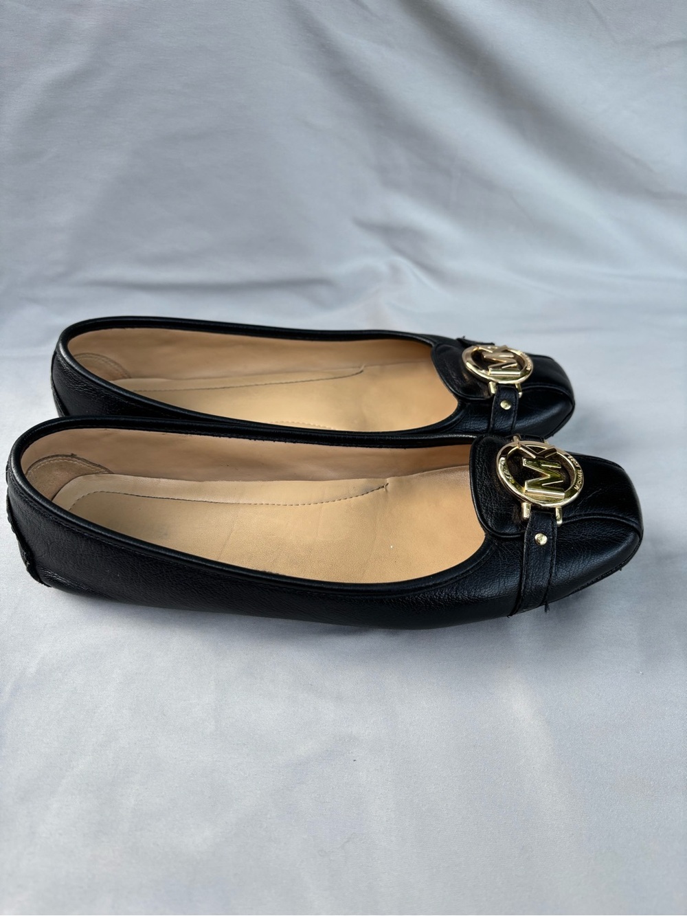 Michael Kors Black Leather MK Medallion Ballet Flats Size 11 - Picture 4 of 6